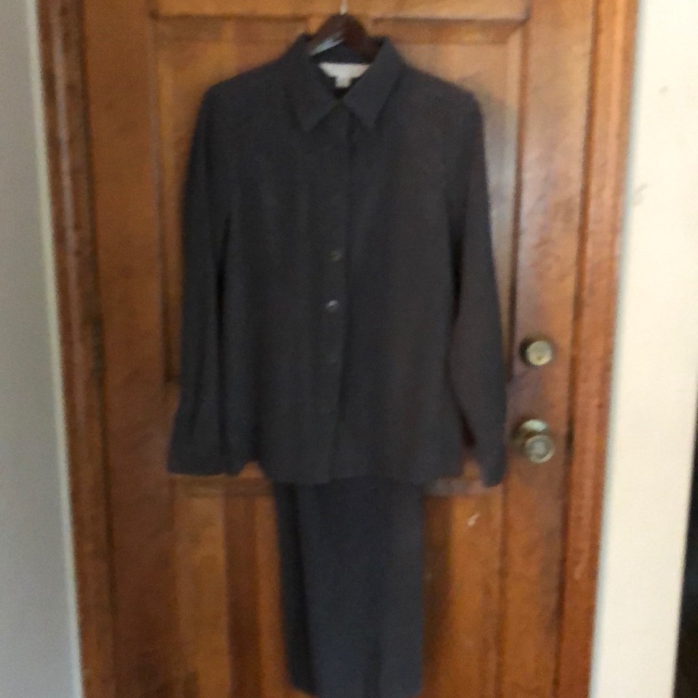 Casual Corner Two Piece Sueded Top&Pant Set